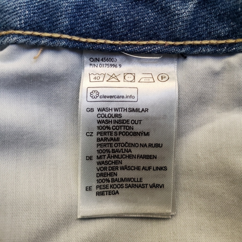 NWOT H&M Divided Distressed High Waisted Shorts - Picture 6 of 8